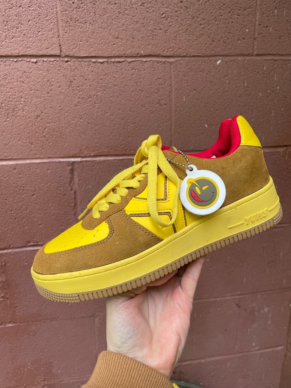 Yums Chicken And Waffles Sneaker Shoes Size 6 Woman’s